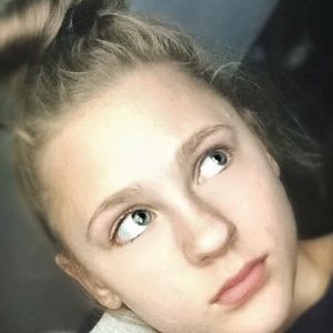 Meet your Posher, Mya